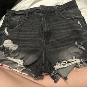 Size 9 no boundaries shorts